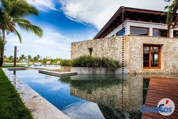 casas - Majestic 7-Bedroom Villa in Cap Cana Boasting Ocea 8