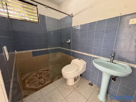 casas - Casa de 2 viviendas independientes en Venta en San 20
