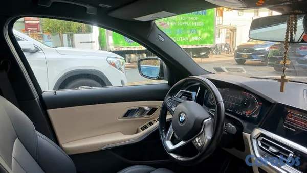 carros - Vendo BMW 330i año 2021 USD$34,000 neg 3