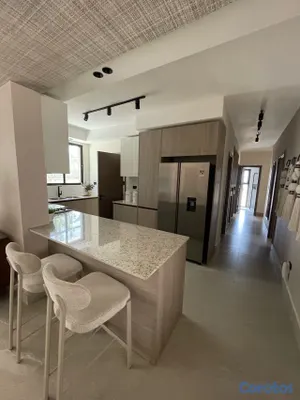 apartamentos - Cerca al Homs Apto 3 Hab 2 parqueo Piscina Área social 2