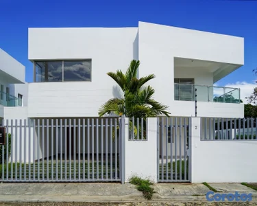 SE VENDE CASA EN RESIDENCIAL  PRIVADO