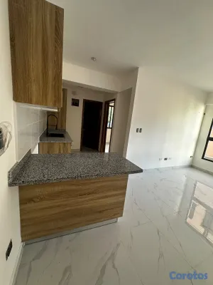 apartamentos - Alquiler: USD 750 mensuales (mantenimiento incluid 5