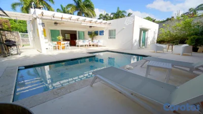 "Vida de Lujo en Colina de Villas Privadas"