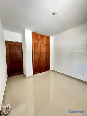 apartamentos - 🏡 Apartamento en Altos de Alameda | 1er Nivel + Patio Privado
precio: 8,250,000 3