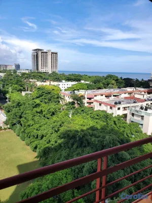apartamentos - el apartamento esta en exelentes condiciones con una vista fabulosa al mar. 12