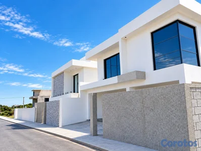 Casa en venta con Piscina, Avenida Ecológica, Proy