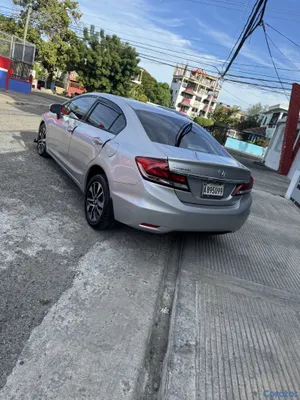 carros - Honda Civic año 2015 financiamiento disponible  6