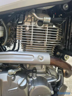 motores y pasolas - SUZUKI DR650 DUAL 2025 DE LA CASA 4