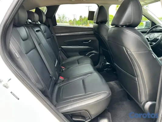 jeepetas y camionetas - HYUNDAI TUCSON SEL AÑO 2024 PRECIO US$28,900.. 8