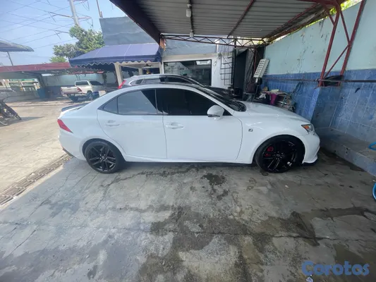 carros - Lexus 2015  10