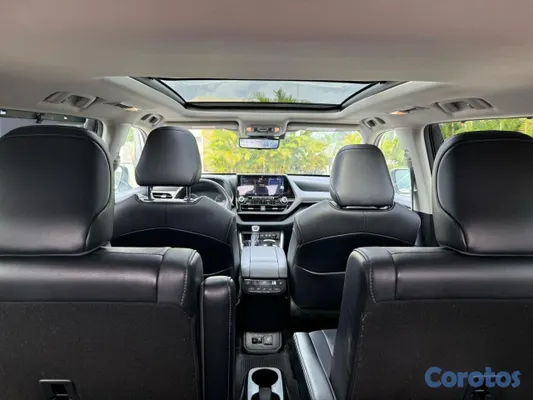 jeepetas y camionetas - Toyota higlander platinum 2021 3