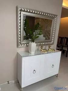 Credenzas y espejo