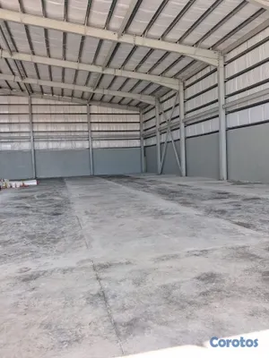 oficinas y locales comerciales - Arriendo Nave de 885 m2 próximo a Autopista Duarte 3