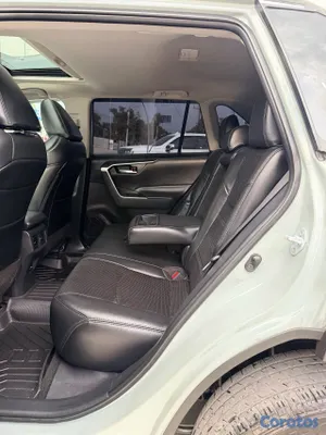 jeepetas y camionetas - Toyota rav4 2021 xle clean carfax  7