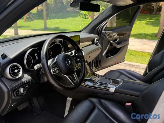 jeepetas y camionetas - Mercedes-Benz GLC 300 2020 | Excelente estado 5