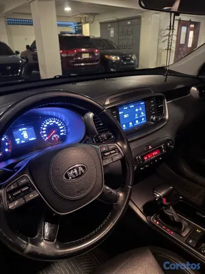 jeepetas y camionetas - Kia Sorento LX 2019 7