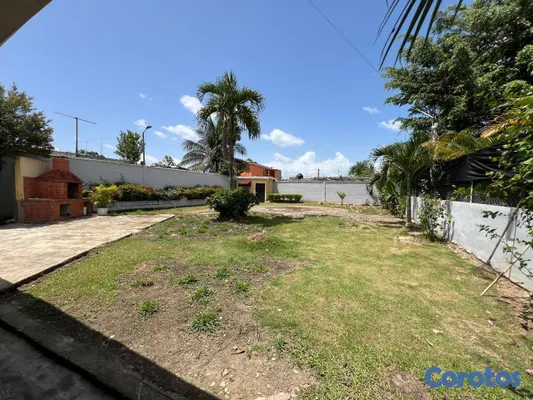 casas vacacionales y villas - Villa en Venta, Av. Circunvalación, Villa Mella 15