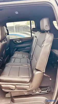 jeepetas y camionetas - Suburban de 3 filas 2023 6