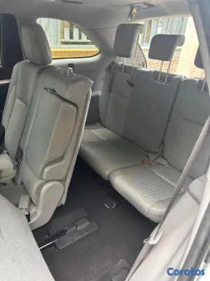jeepetas y camionetas - Toyota higlander le 2018 6