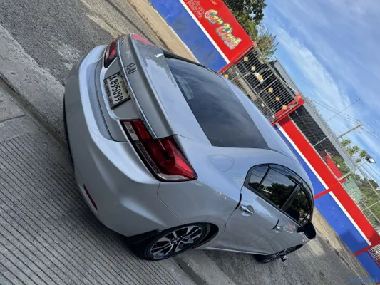carros - Honda Civic año 2015 financiamiento disponible  5