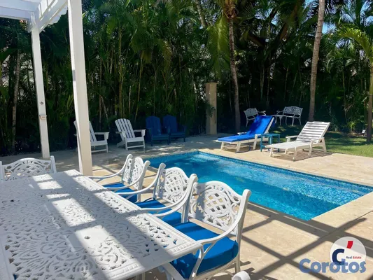 casas - Gran Villa con Piscina, de 3 Habitaciones, Amuebla 5