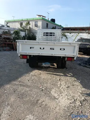 camiones y vehiculos pesados - Mitsubishi Fuso (Canter) 2018 Cama Larga 14’ Pies  5