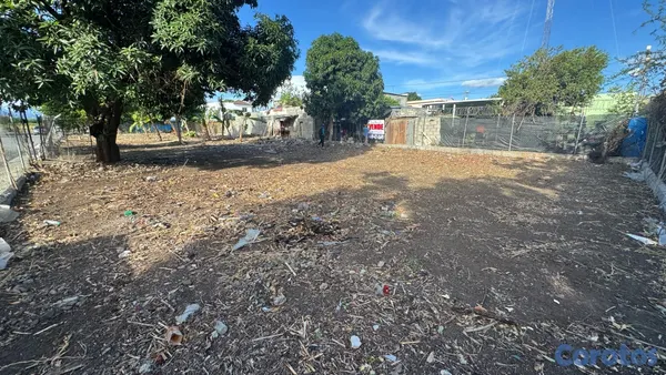 solares y terrenos - GRAN TERRENO DE OPORTUNIDAD 900 METROS CUADRADOS. 4
