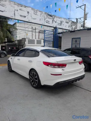carros - KIA K5 2021 10
