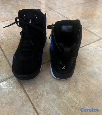 zapatos unisex - son originales usado pero casi nuevos poco uso jordan air  4