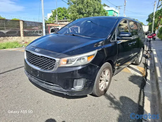 jeepetas y camionetas - Kia Sedona V6 2015  3