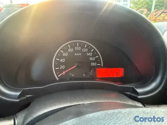 carros - Vendo traspaso de mi carro en óptima condiciones  6