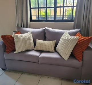 Juego de dos muebles de sala 