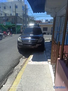 SE VENDE Jeepeta ssamgyong Rexton 2004 motor 2jz Toyota Lexus recién instalado
