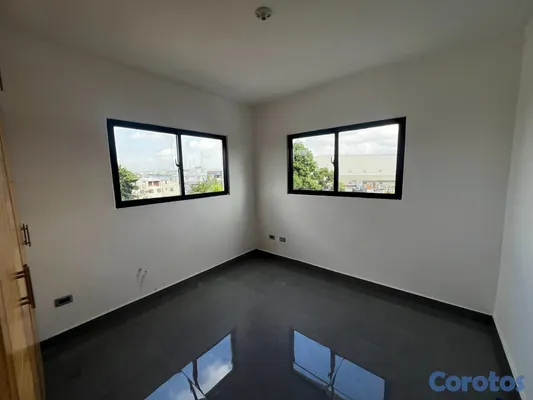 apartamentos - ¡Alquiler de Apartamento con Terraza Privada! 5