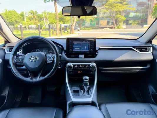 jeepetas y camionetas - Toyota rav4 2020 xle clean carfax  5