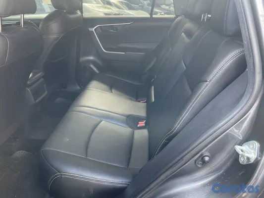jeepetas y camionetas - Toyota Rav4 LE 2020 7