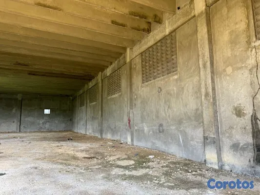 oficinas y locales comerciales - Espaciosa Nave industrial en Santo Domingo Este  3
