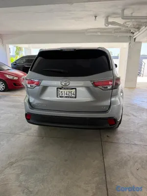 jeepetas y camionetas - Toyota Highlander 2014 en excelentes condiciones  4