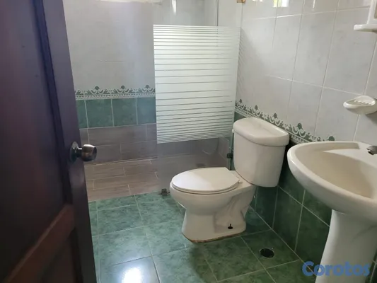 apartamentos - Av. indep. 2do piso. 2 habs. 2 baños. 2 parqueos
 6
