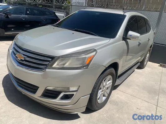 jeepetas y camionetas - CHEVROLET TRAVERSE DE OPORTUNIDAD  4