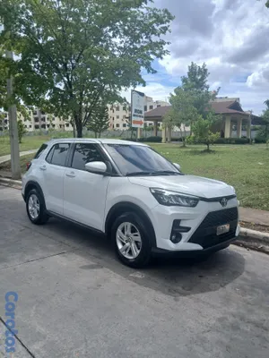 jeepetas y camionetas - VENTA DE TOYOTA RIZE 2024. COLOR BLANCO PERLA 7