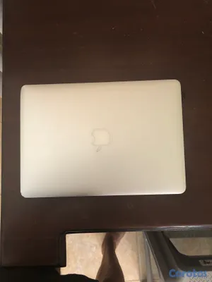 computadoras y laptops - es una Apple Mac book air para piezas dejo de prender lo demás esta muy bien  8