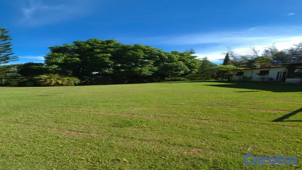 casas vacacionales y villas - Villa en venta en Jarabacoa | 2,000 m² de terreno  Precio: US$340,000 5