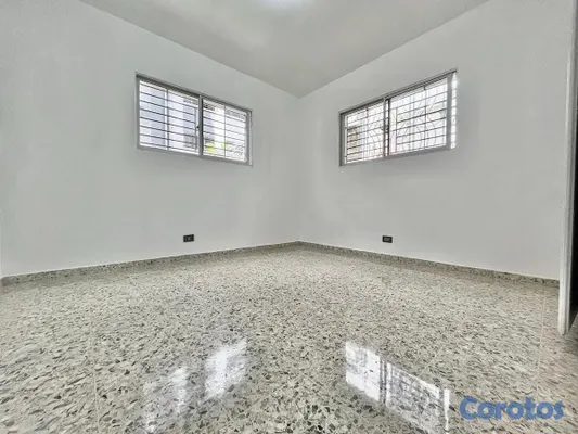 apartamentos - Apartamento clásico en alquiler en Piantini  9
