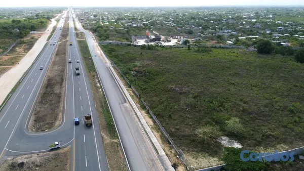 solares y terrenos - Terrenos industriales en venta ubicados en la Avenida Ecológica Sto.Dgo este 3