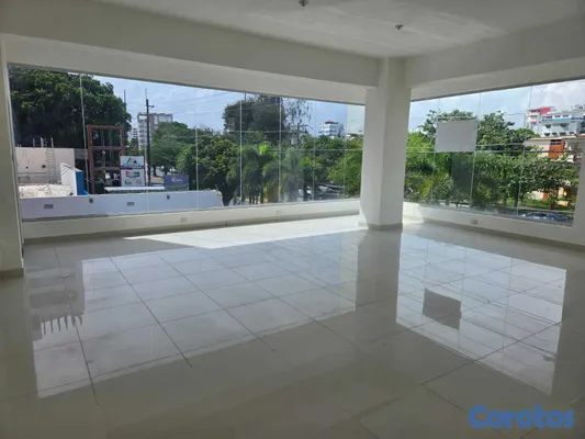 oficinas y locales comerciales - Local Comercial en Alquiler - Av. Romulo Betancour 3