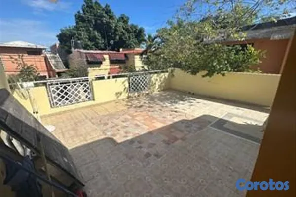 casas - Casa de 3 habitaciones 2 baños en venta en Jardine 10