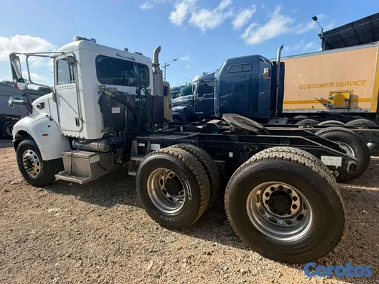 camiones y vehiculos pesados - camión Peterbilt 2006 3