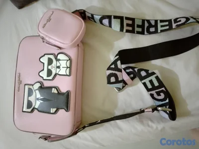carteras uñas nuevas y otras usadas