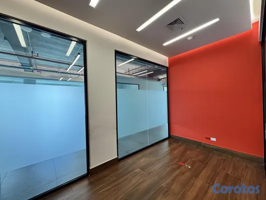 oficinas y locales comerciales - Oficina corporativa Clase A adecuada 200 m² en Alquiler Piantini, Santo Domingo 3